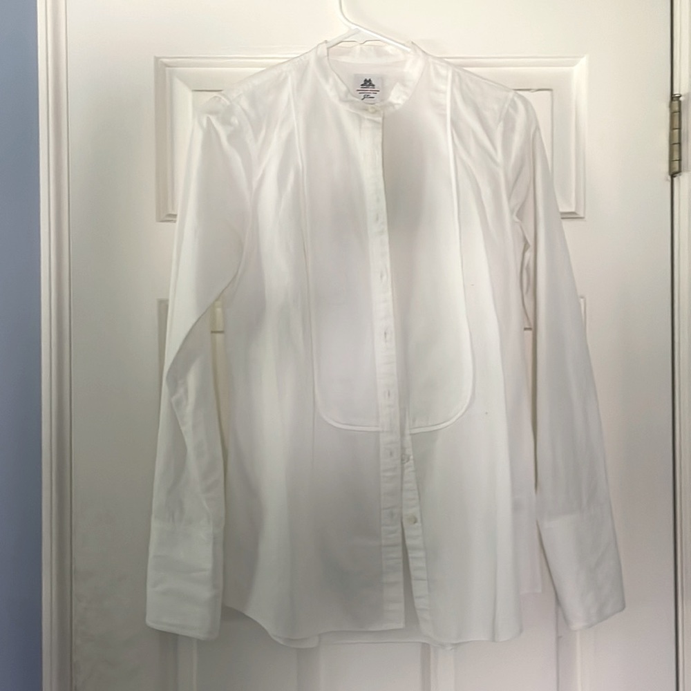 Stunning J Crew white button down blouse!